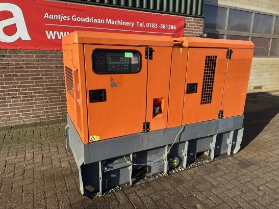 Stroom aggregaat QAS60 - Gebruikt STROOM aggregaat QAS60 - Gebruikt 2 Compressors image 3