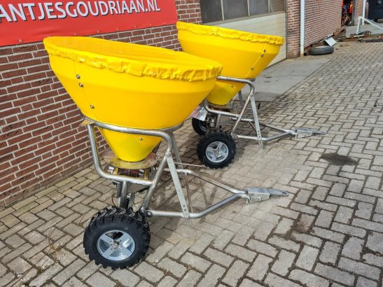 Zoutstrooier SW 300 met PE-bak Zoutstrooier SW 300 met PE-bak 2021 1 image 10