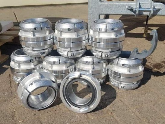 Grote voorraad nieuwe sleepslangen 4" - Nieuw grote voorraad nieuwe sleepslangen 4" - Nieuw 2022 1 image 4