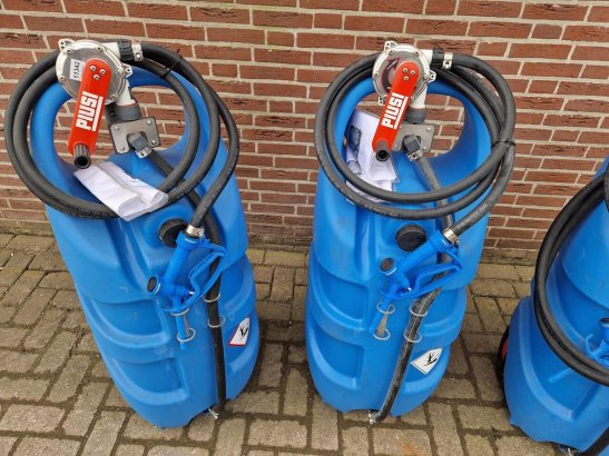 Mobiele kunststof tank voor AdBlue Mobiele kunststof tank voor AdBlue 1 image 4