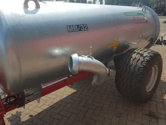 MB 32 Water tank MB 32 Water tank 2020 1 image 4