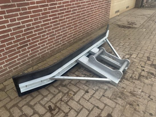 Rubber schuif met S60 aansluiting - Nieuw Rubber schuif met S60 aansluiting - Nieuw 2024 1 image 8