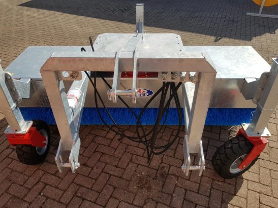 Veegmachine TV 800 front Veegmachine TV 800 front 2025 1 image 5