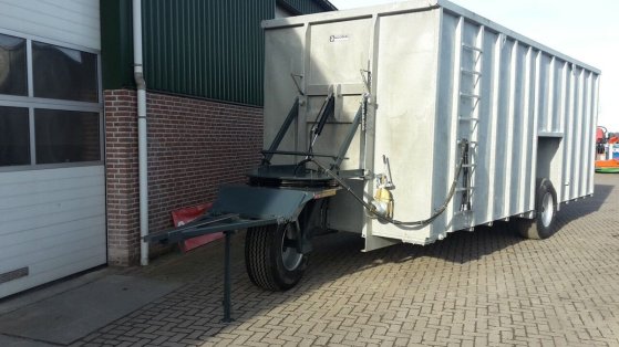 Mestcontainer met neuswiel Mestcontainer met neuswiel 1 image 10