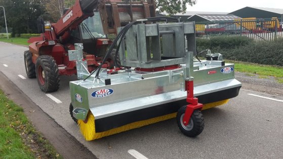 Loonwerkersveegmachine Loonwerkersveegmachine 1 image 6