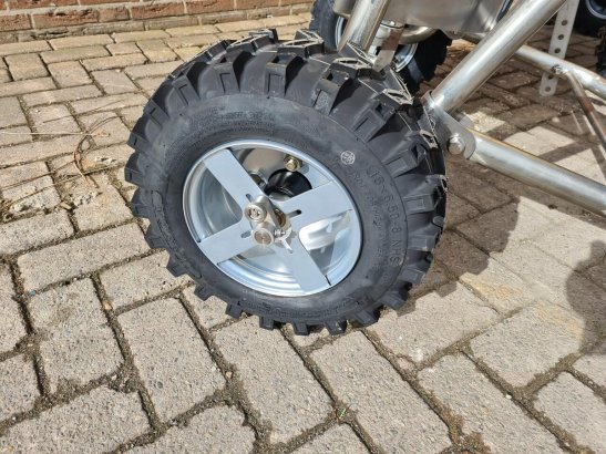 Zoutstrooier SW 300 met PE-bak Zoutstrooier SW 300 met PE-bak 2021 1 image 13