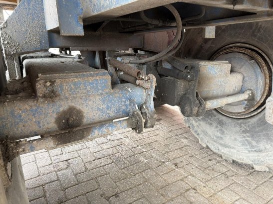 Beco Gigant 240 Beco Gigant 240 1999 2 Dump trailers image 8