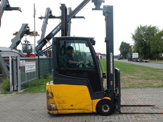 Jungheinrich EFG216GE-120-500ZT EFG216GE-120-500ZT 2012 2 Forklift image 10