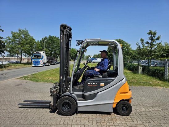Still RX60-30 RX60-30 2012 2 Forklift