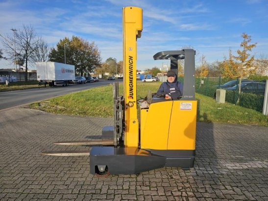Jungheinrich ETVQ20 ETVQ20 2010 2 Forklift image 40