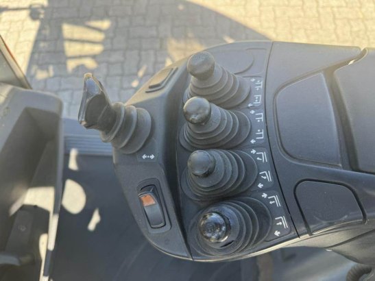 Linde H30D-02 H30D-02 2014 2 Forklift image 19