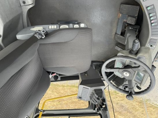 Kalmar DCF330-12 549 2010 2 Forklift image 10