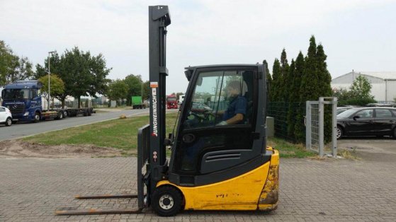 Jungheinrich EFG216GE-120-500ZT EFG216GE-120-500ZT 2012 2 Forklift image 11