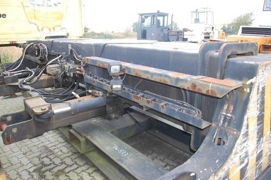 Fantuzzi Spreader SF31 Fantuzzi Spreader SF31 2001 2 image 2