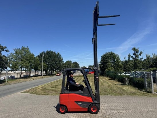 Linde E16PH E16PH 2017 2 Forklift image 2