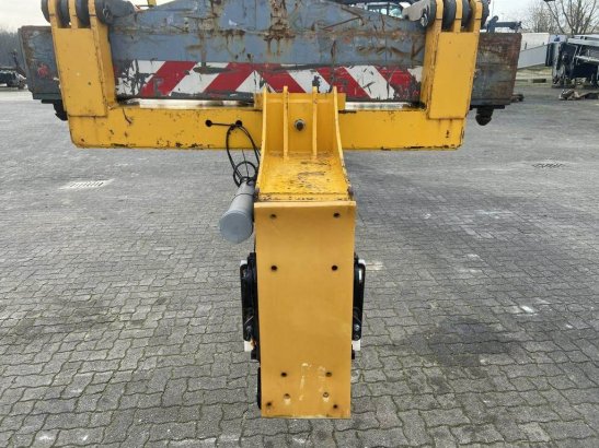 Seith Pipehandling Reachstacker 15036 Seith Pipehandling Reachstacker 15036 2009 2 image 2