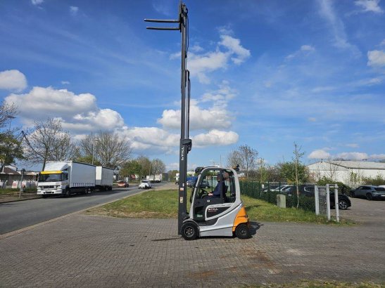 Still RX60-30 RX60-30 2017 2 Forklift image 2