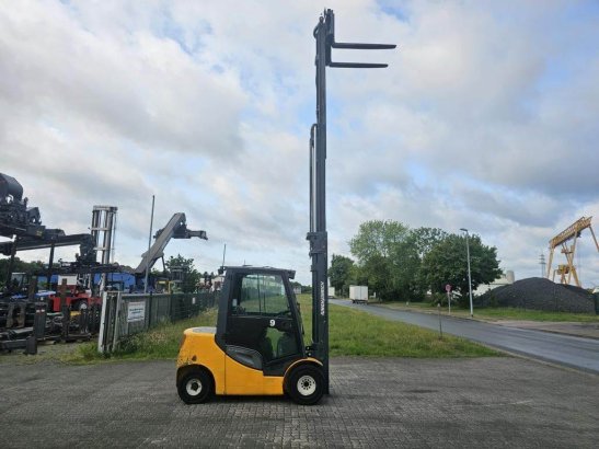 Jungheinrich DFG430S 650DZ DFG430S 650DZ 2015 2 Forklift image 2