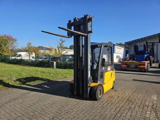 Jungheinrich EFG430 EFG430 2010 2 Forklift image 3