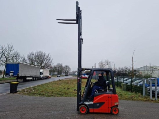 Linde E16PH E16PH 2017 2 Forklift image 3