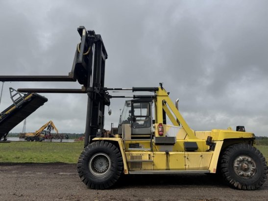 Kalmar DCF330-12 549 2010 2 Forklift image 3