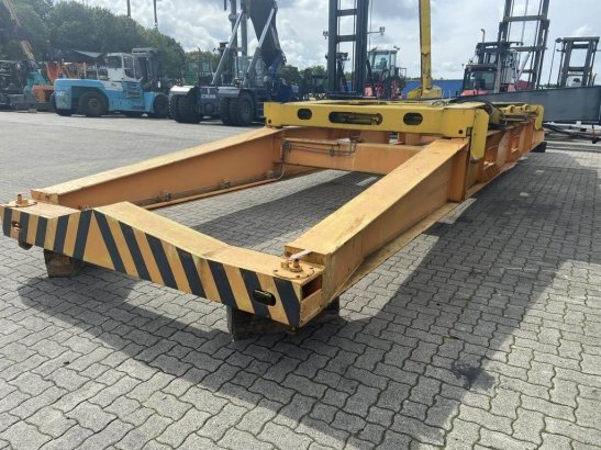 Kalmar 20 and 40 `Topspreader 20 and 40 `Topspreader 2 image 3