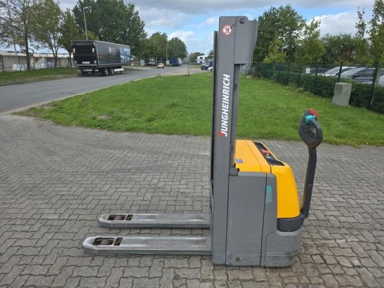 Jungheinrich EJC112z EJC112z 2019 2 image 3