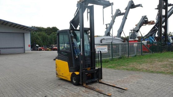 Jungheinrich EFG216GE-120-500ZT EFG216GE-120-500ZT 2012 2 Forklift image 3