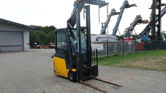 Jungheinrich EFG216GE-120-500ZT EFG216GE-120-500ZT 2012 2 Forklift image 4
