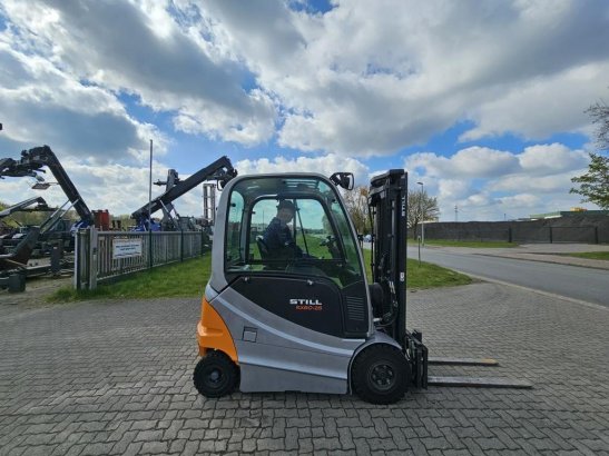 Still RX60-25 RX60-25 2012 2 Forklift image 4