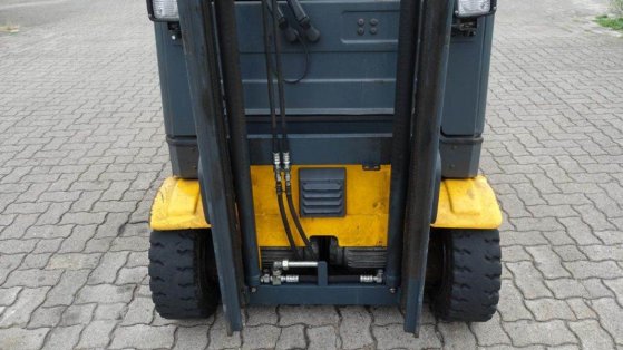 Jungheinrich EFG216GE-120-500ZT EFG216GE-120-500ZT 2012 2 Forklift image 4