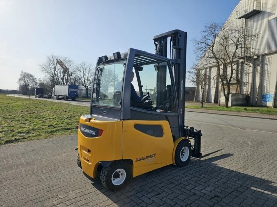 Jungheinrich EFG430K EFG430K 2014 2 Forklift image 5