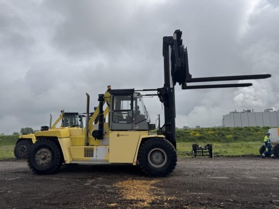 Kalmar DCF330-12 549 2010 2 Forklift image 5