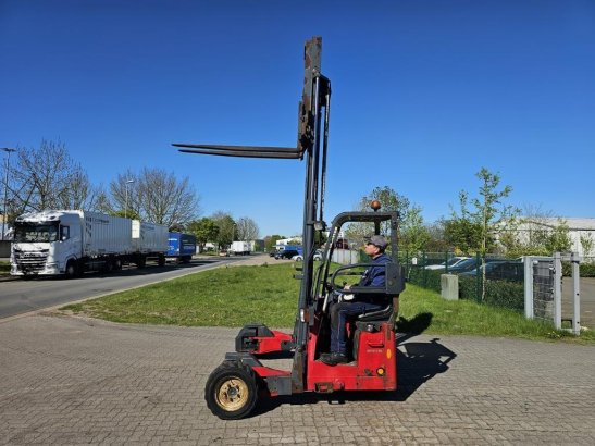 Moffett M4-25.4 Moffett M4-25.4 2013 2 Forklift image 24