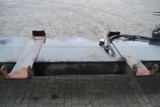 Elme Svetruck hydr. Spreader 20/40 568 Elme Svetruck hydr. Spreader 20/40 568 2004 2 image 25