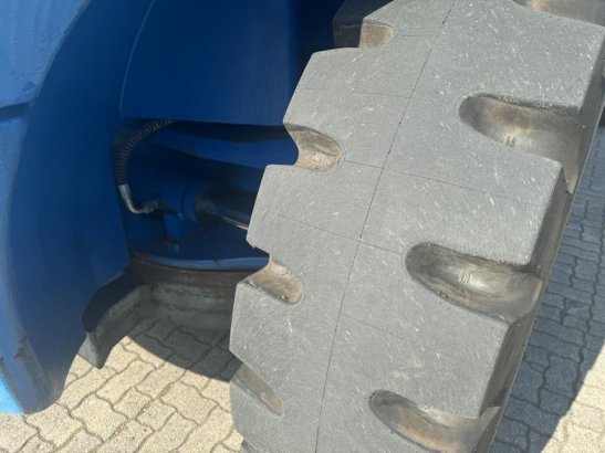 Linde H320 H320 2011 2 Forklift image 7