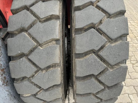 SMV SL13.6-600A SMV SL13.6-600A 2001 2 Forklift image 7