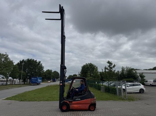 Linde E30-02 E30-02 2008 2 Forklift image 7