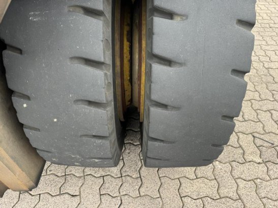 Linde H160D/02-1200 H160D/02-1200 2009 2 Forklift image 8