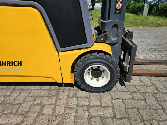 Jungheinrich EFG320 EFG320 2012 2 Forklift image 8