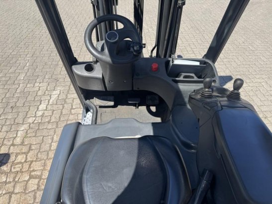 Linde E16PH E16PH 2017 2 Forklift image 8
