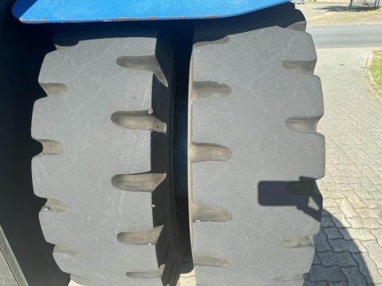 Linde H320 H320 2011 2 Forklift image 9