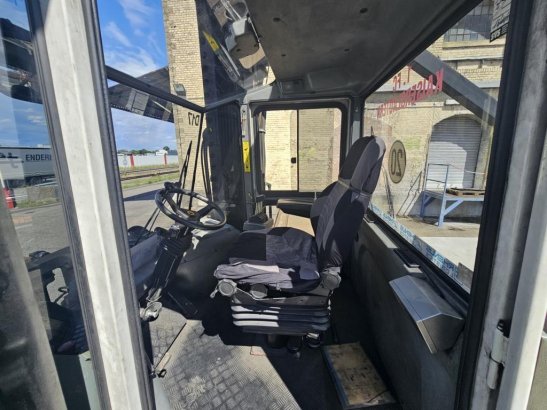 SMV 22-1200AV SMV 22-1200AV 2004 2 Forklift image 9