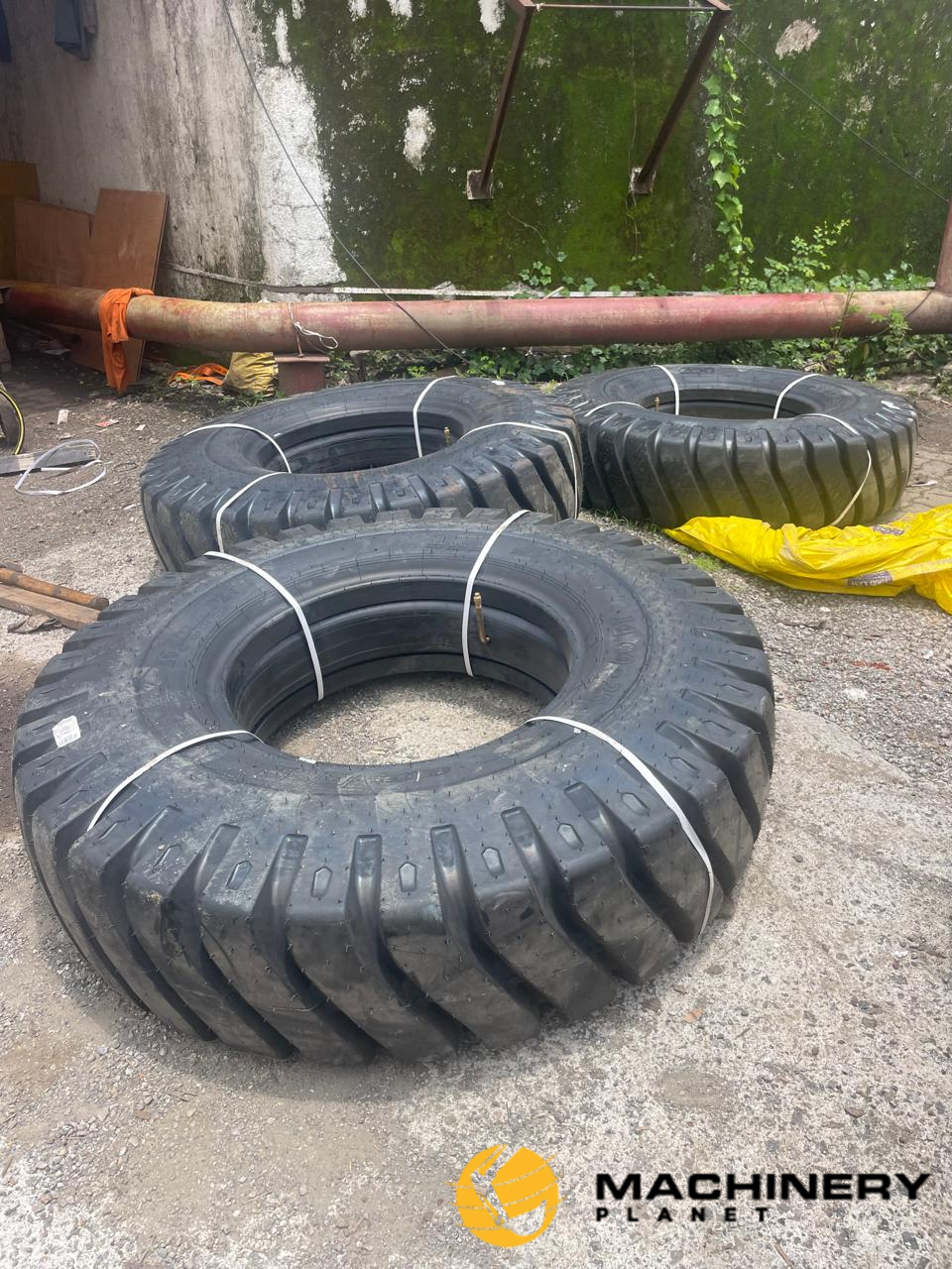 2025 NEW Heavy-Duty Tyres for Machinery, Trucks, Trailers, Agricultural & Industrial Use image