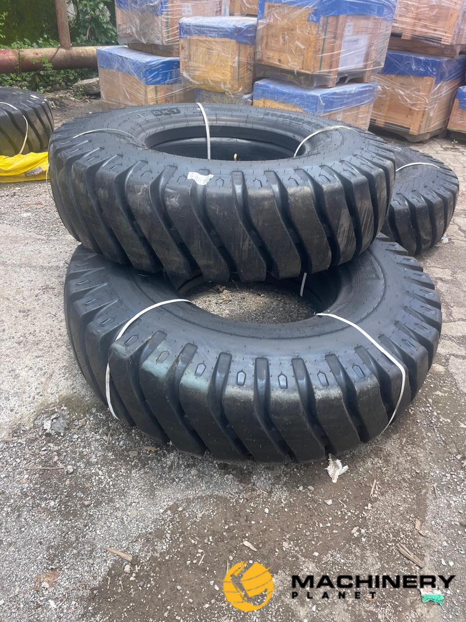 2025 NEW Heavy-Duty Tyres for Machinery, Trucks, Trailers, Agricultural & Industrial Use image