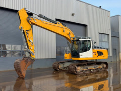 Liebherr R926 LC