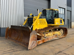 Komatsu D65PXi-18