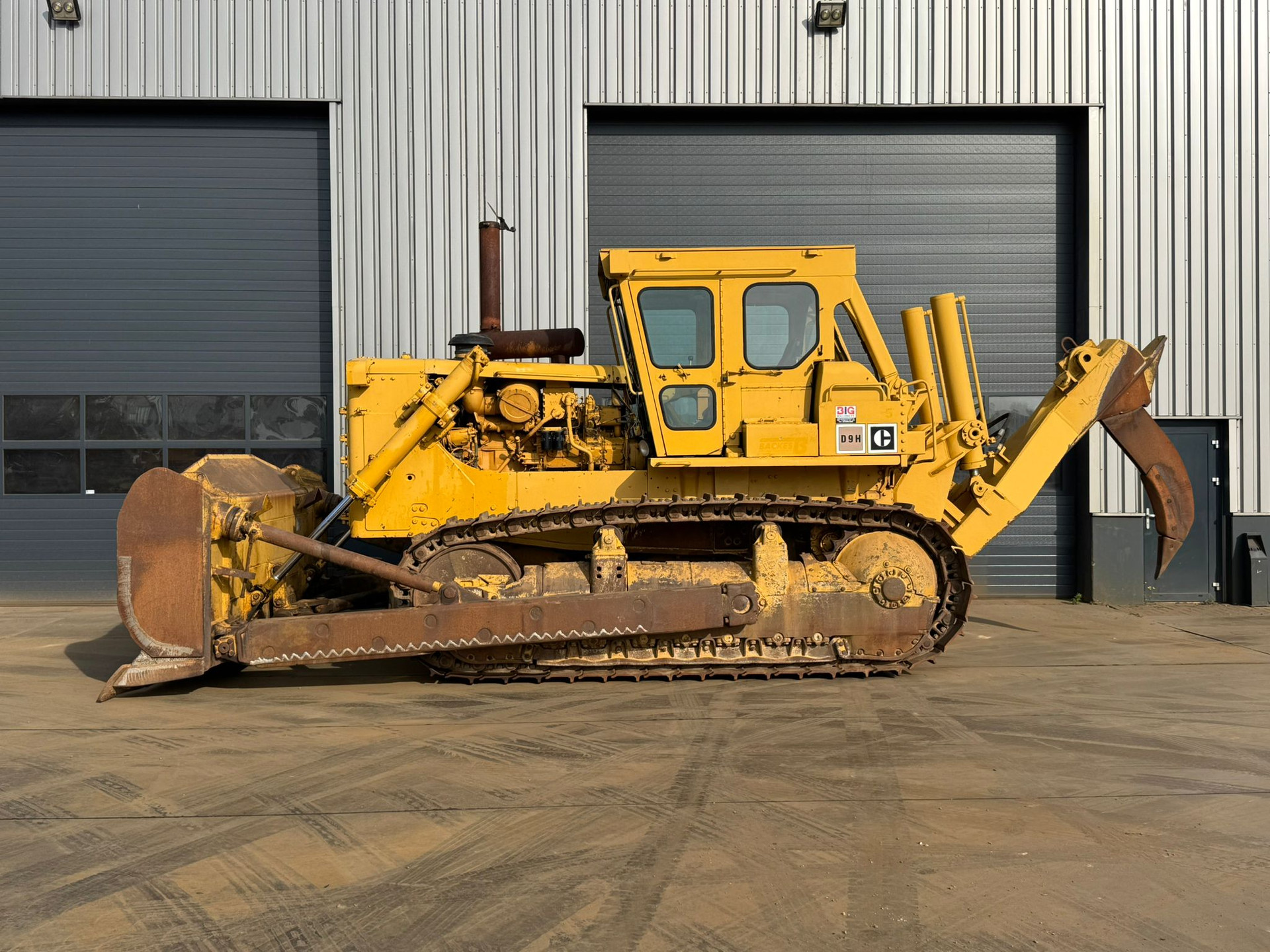 Caterpillar D9H image