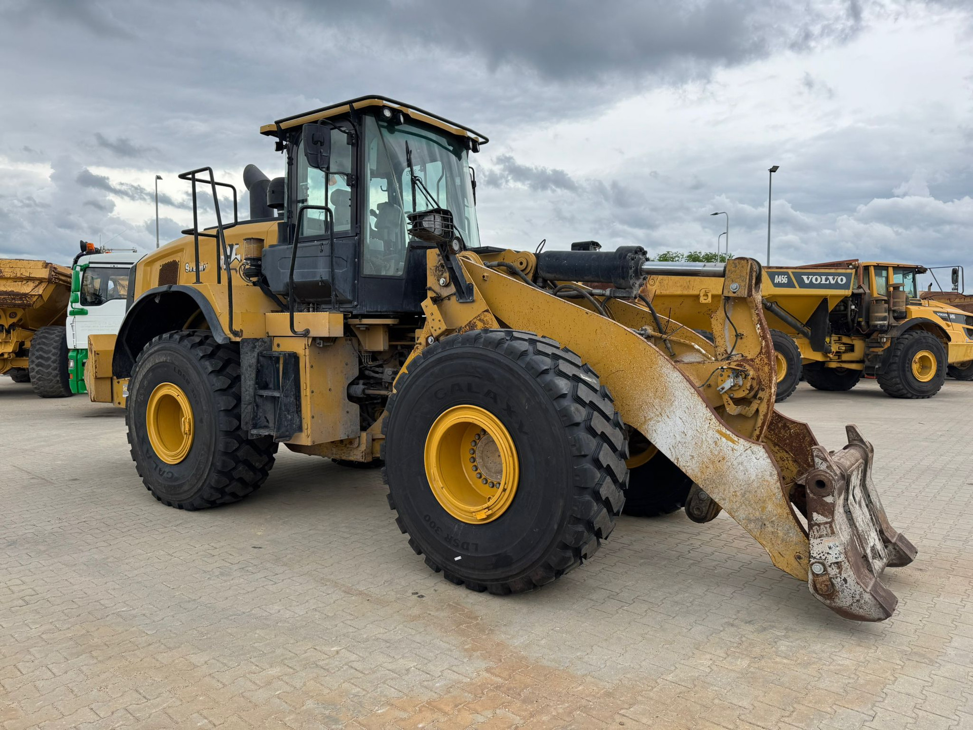 Caterpillar 972M XE High Lift image