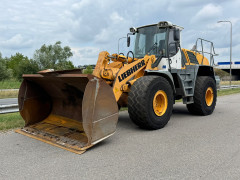 Liebherr L566 2plus2